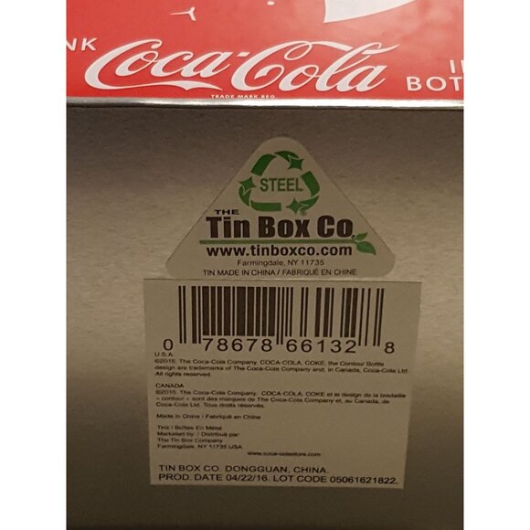 2015 Coke Coca-Cola Tin Box Company Canister Latch Top Refresh Your Guests Tin - Picture 6 of 7